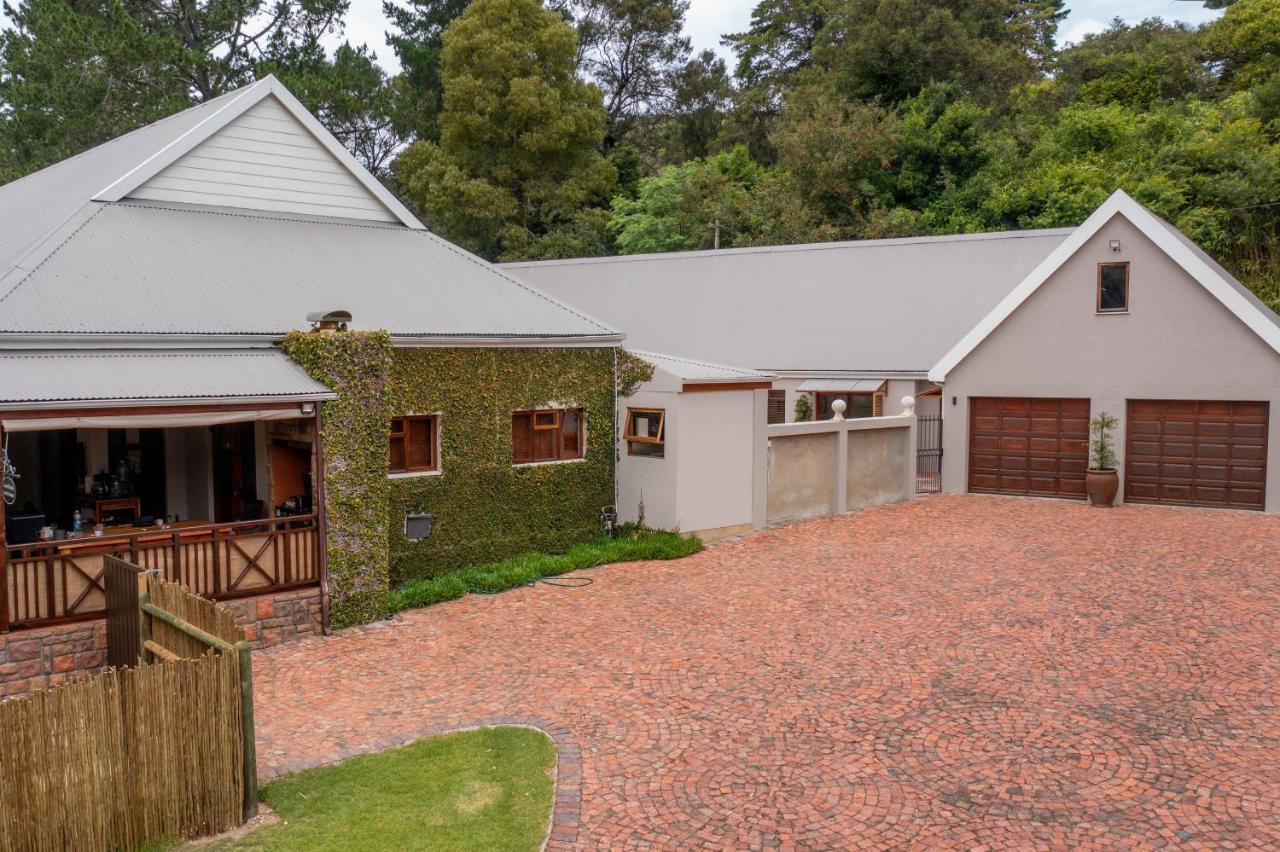 Bwhale Guest House B&B Knysna Bagian luar foto