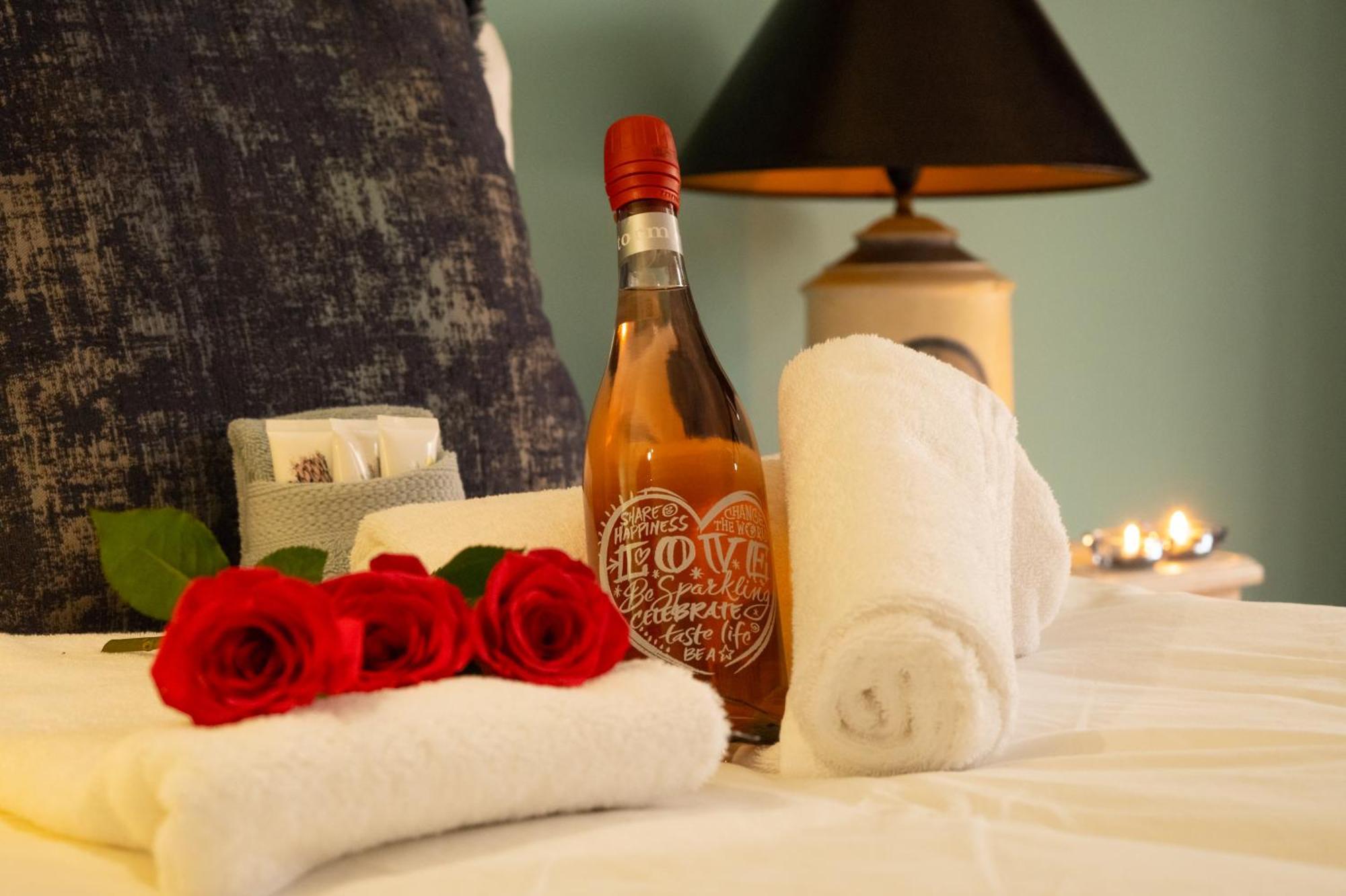 Bwhale Guest House B&B Knysna Bagian luar foto